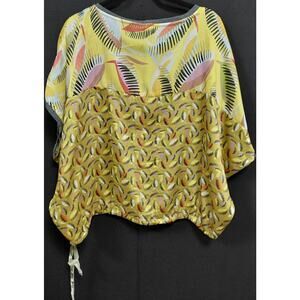 Ivy Jane Yellow Feather Print Top Short Sleeve Crew Neck Women Size S/M